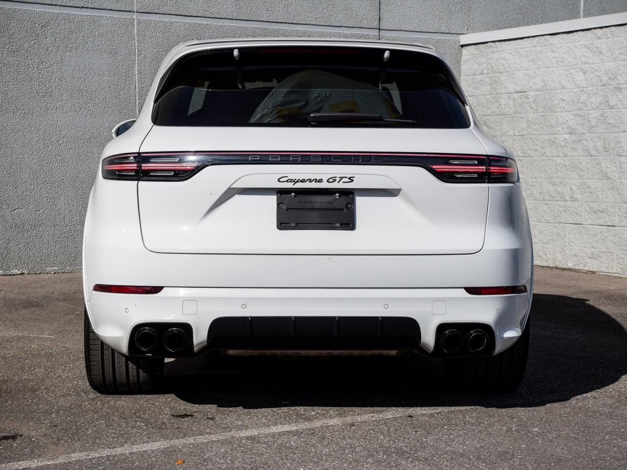 2021 Porsche Cayenne GTS Photo4