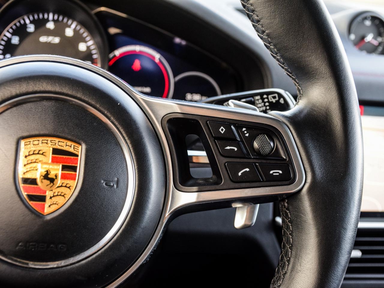 2021 Porsche Cayenne GTS Photo