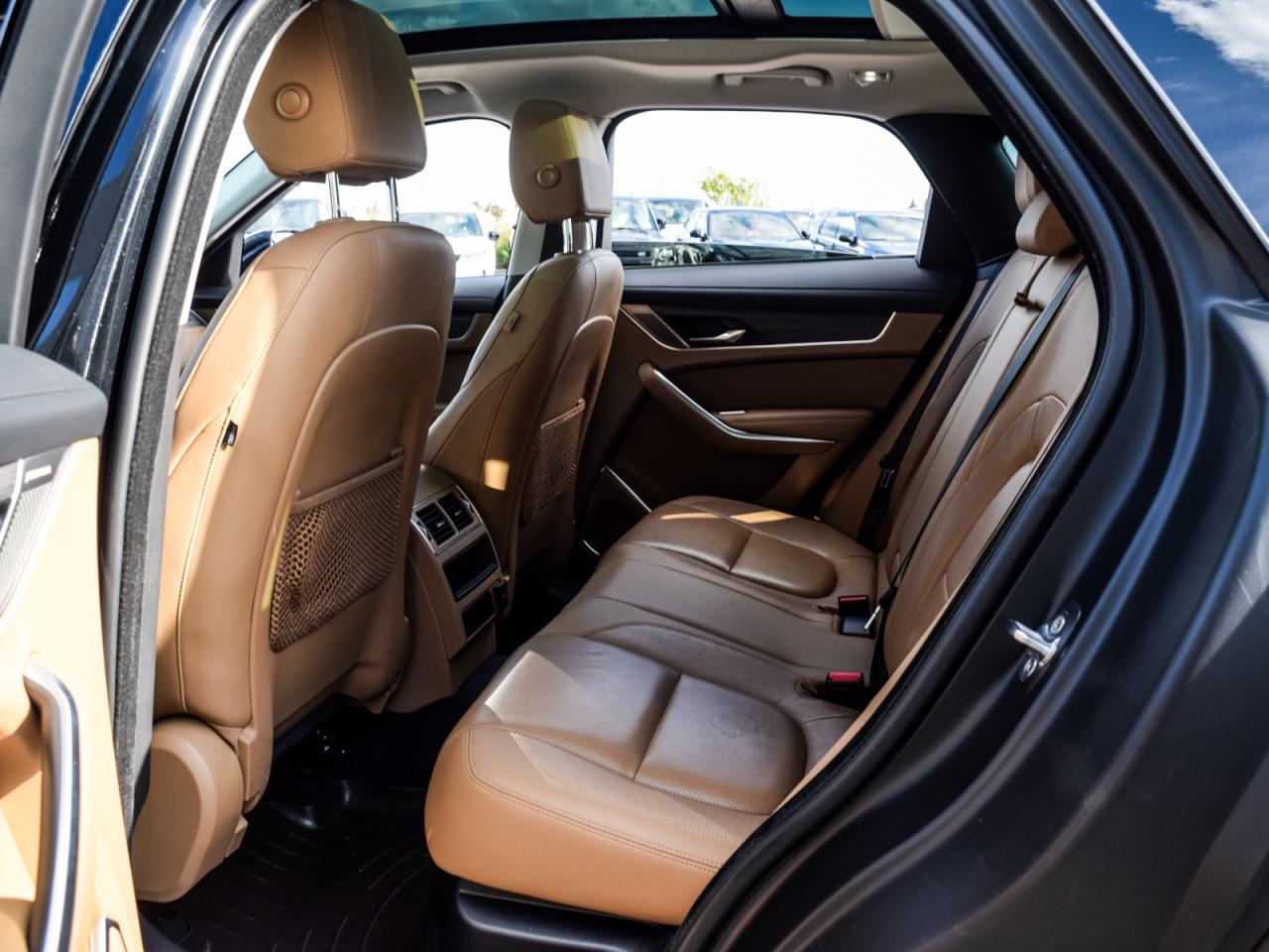 2023 Jaguar F-PACE TAN INTERIOR HEAD UP DISPLAY Photo