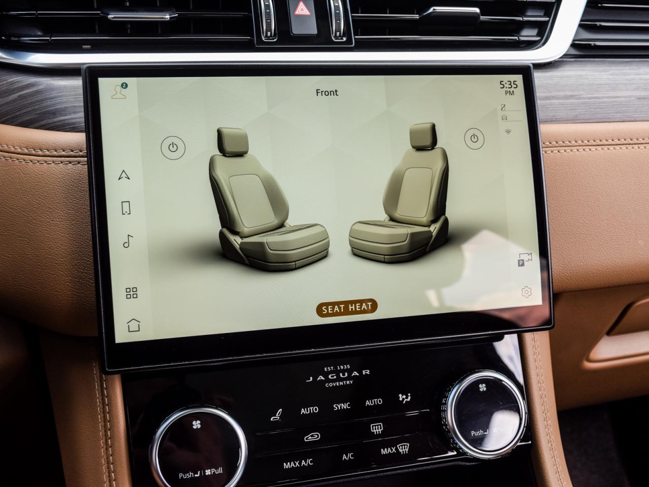 2023 Jaguar F-PACE TAN INTERIOR HEAD UP DISPLAY Photo