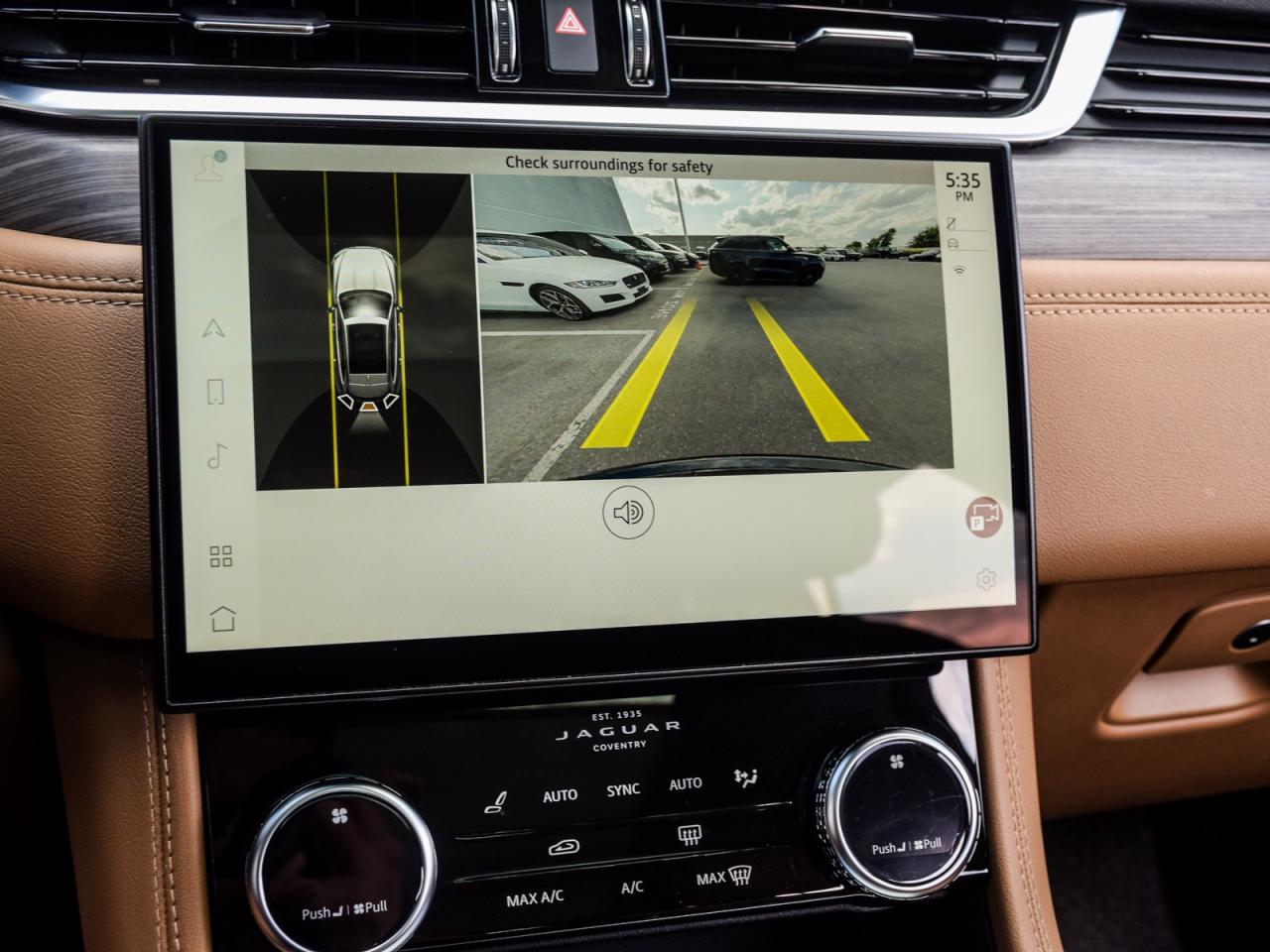 2023 Jaguar F-PACE S Photo