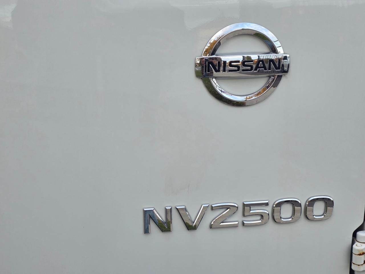 2020 Nissan NV Cargo NV2500 Standard Roof V8 * NO ACCIDENTS / NAVIGATIO Photo
