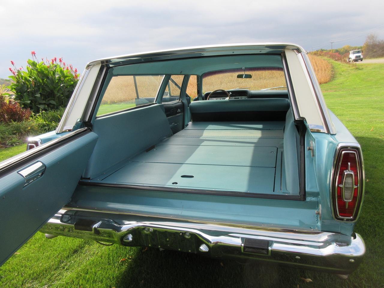 1967 Ford Galaxie  Photo