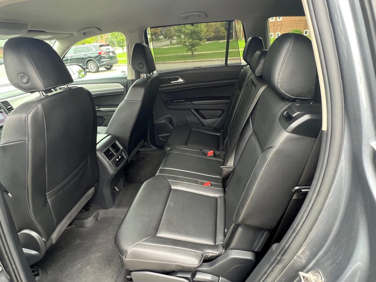 2018 Volkswagen Atlas 3.6 FSI 4MOTION * NO ACCIDENTS / CARPLAY / BLIND S Photo