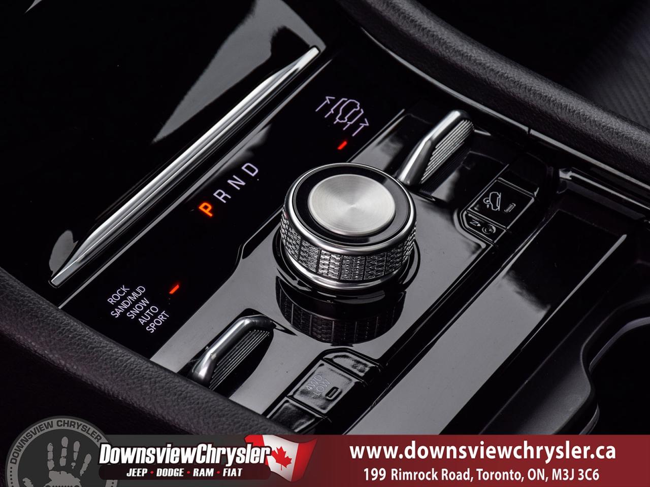 2025 Jeep Grand Cherokee Overland, Leather Seats, Wireless Charger Photo