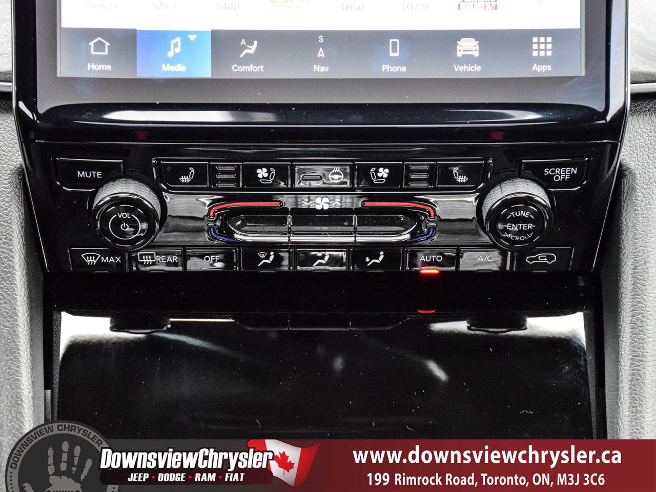 2025 Jeep Grand Cherokee Overland, Leather Seats, Wireless Charger Photo