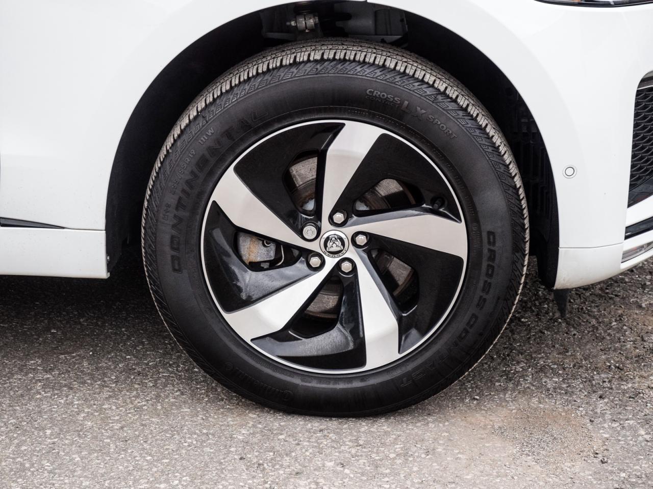 2024 Jaguar F-PACE R-Dynamic S/ONE OWNER/LOWK/DEALER MAINTAINED Photo