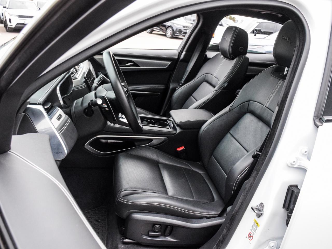 2024 Jaguar F-PACE R-Dynamic S/ONE OWNER/LOWK/DEALER MAINTAINED Photo