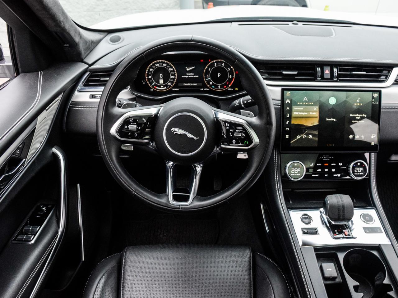 2024 Jaguar F-PACE R-Dynamic S/ONE OWNER/LOWK/DEALER MAINTAINED Photo