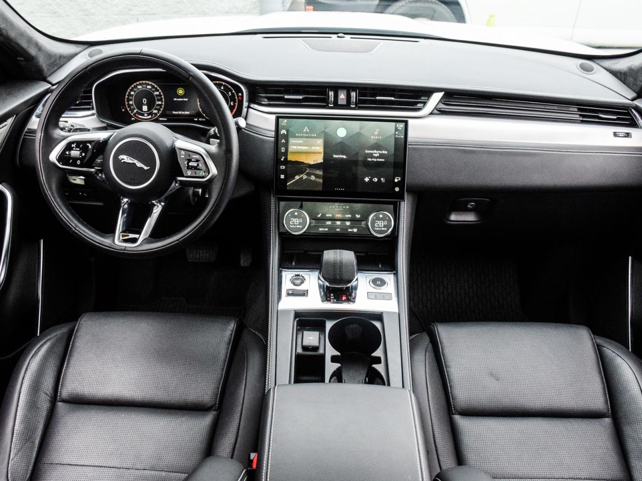 2024 Jaguar F-PACE R-Dynamic S/ONE OWNER/LOWK/DEALER MAINTAINED Photo