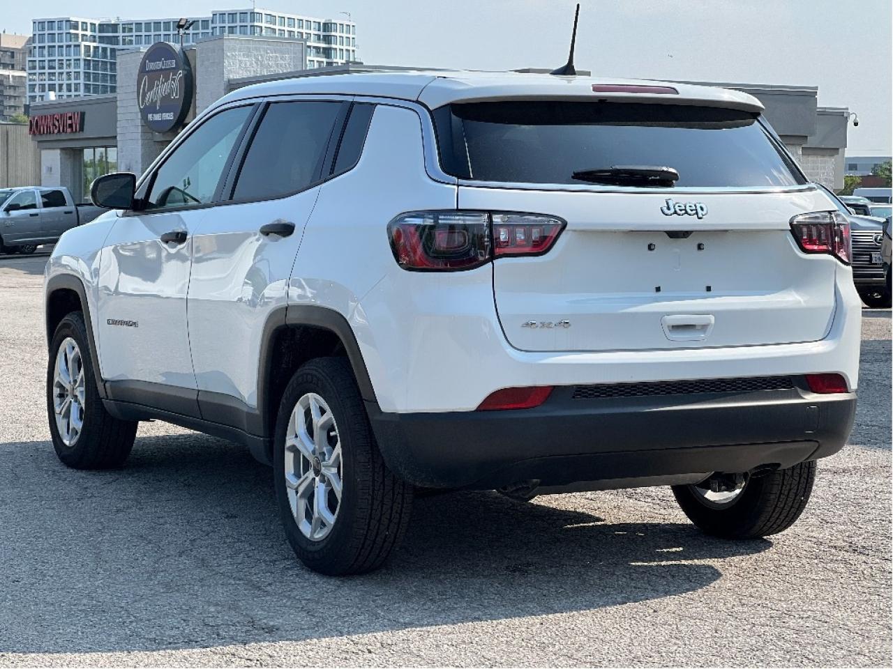 2025 Jeep Compass Sport 4x4 w/Heated Seats, Lane Management and more Photo