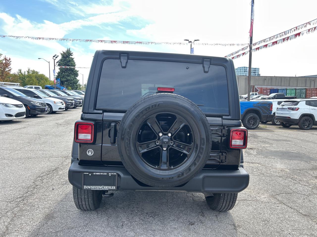 2021 Jeep Wrangler Altitude w/*Manual Trans*, Apple & Android Auto Photo