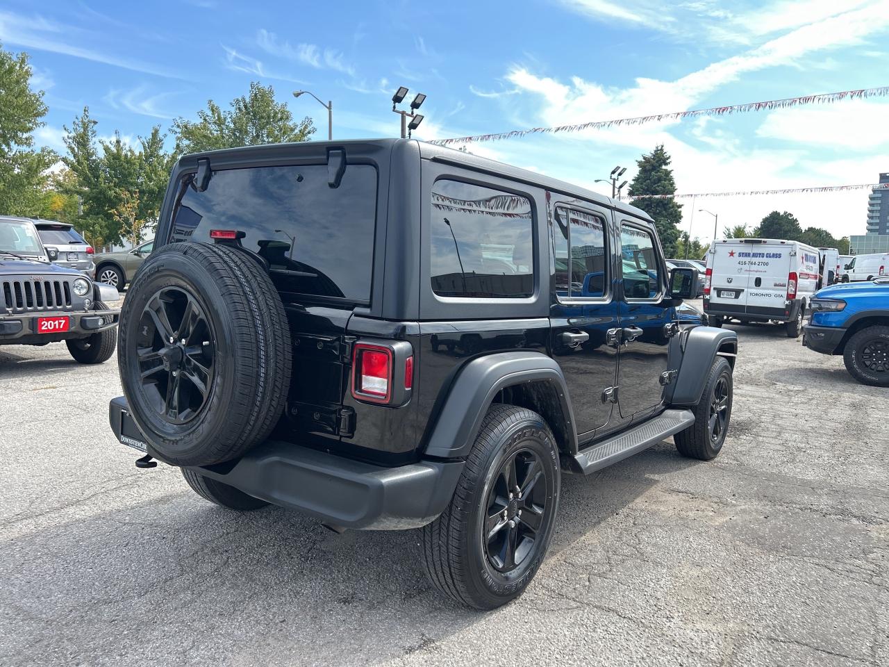 2021 Jeep Wrangler Altitude w/*Manual Trans*, Apple & Android Auto Photo