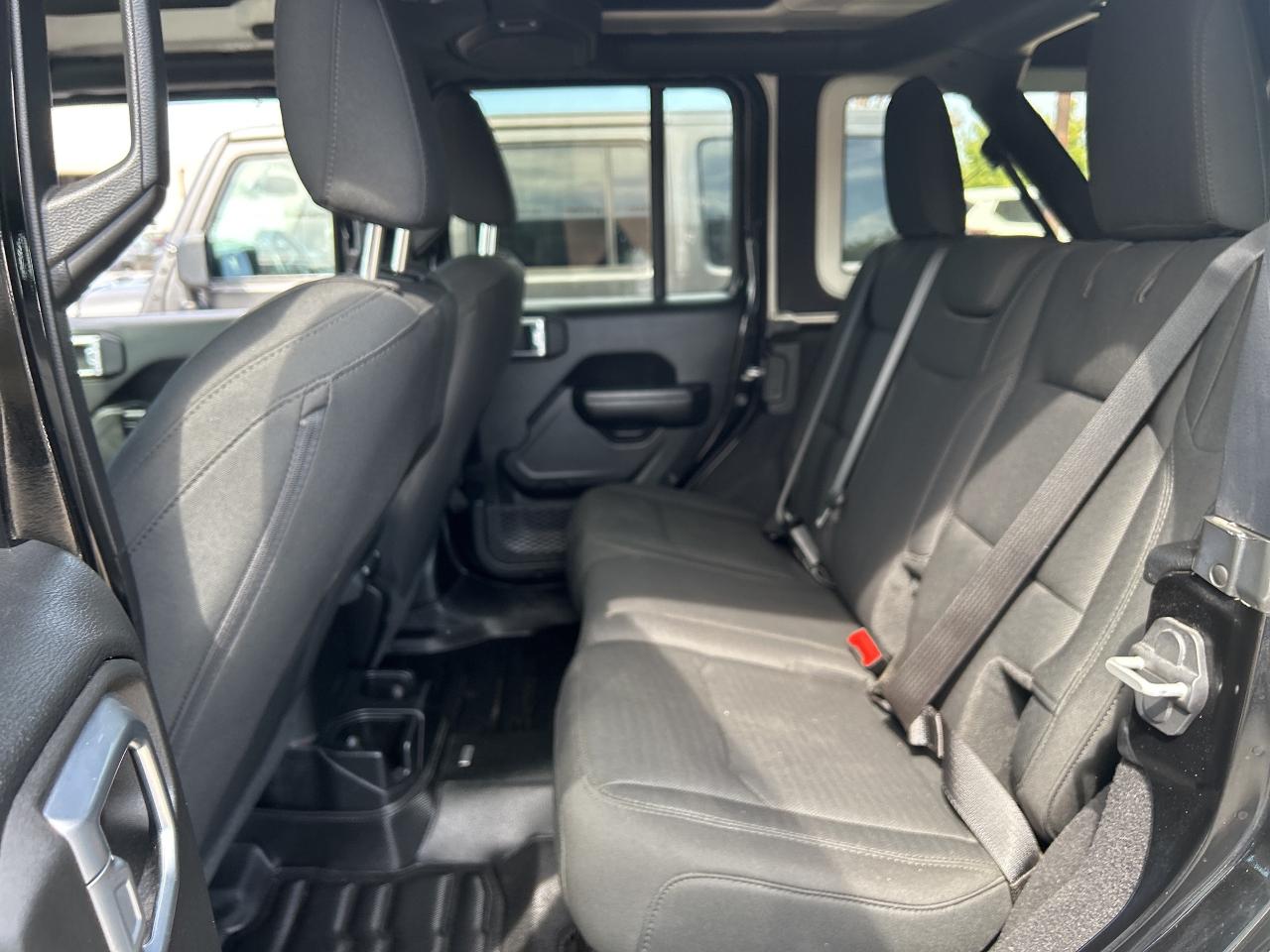 2021 Jeep Wrangler Altitude w/*Manual Trans*, Apple & Android Auto Photo