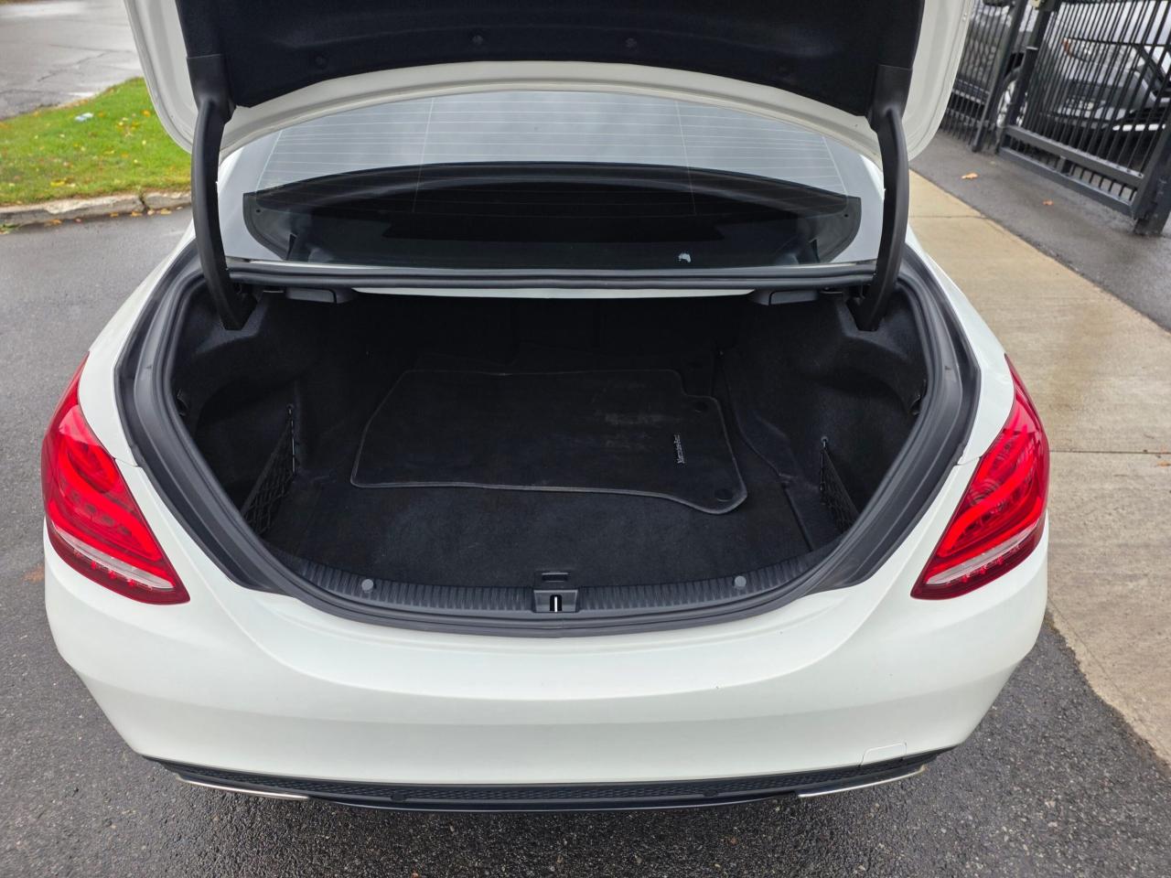 2017 Mercedes-Benz C-Class C 300 4MATIC AMG NIGHT PKG * NAVIGATION / CAMERA / Photo