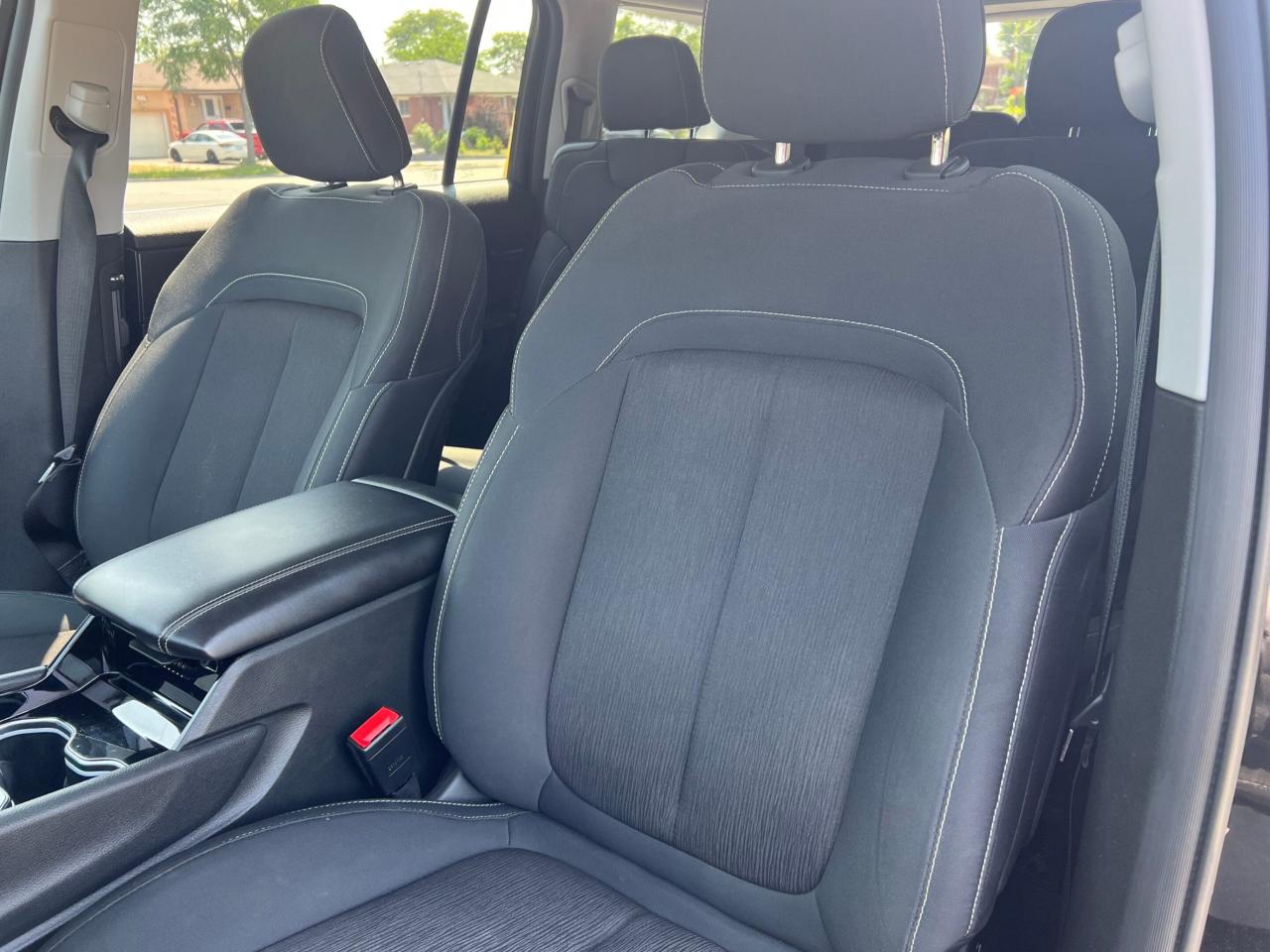 2023 Jeep Grand Cherokee L Laredo L ALTITUDE 4x4 * 6 PASSENGERS / DRIVER ASSI Photo