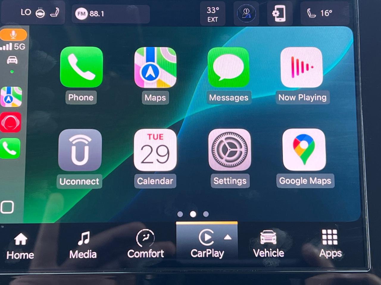 2023 Jeep Grand Cherokee L Laredo L ALTITUDE 4x4 * 6 PASSENGERS / DRIVER ASSI Photo