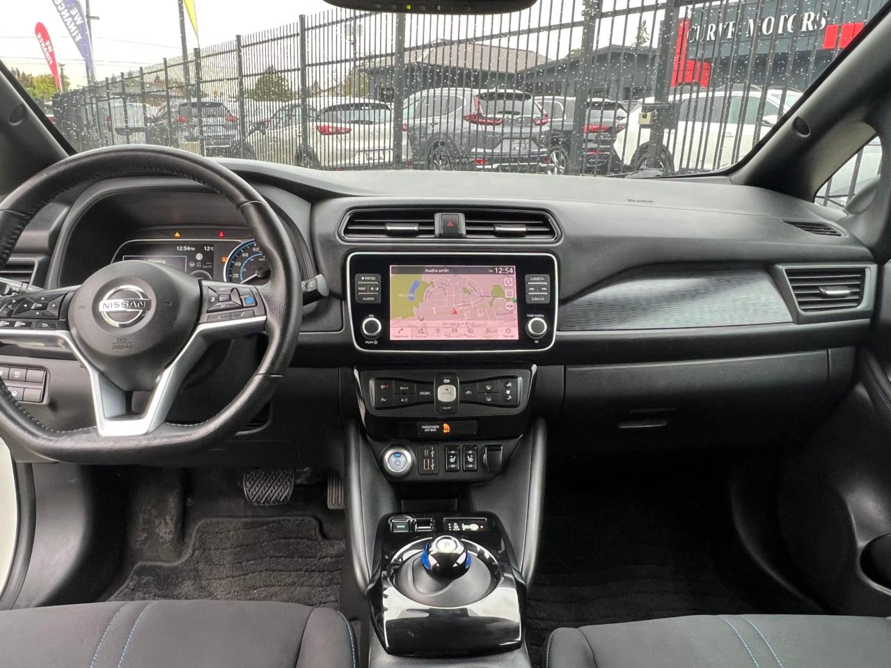 2021 Nissan Leaf SV Hatchback * NAVIGATION / CAMERA / CARPLAY / BLI Photo2
