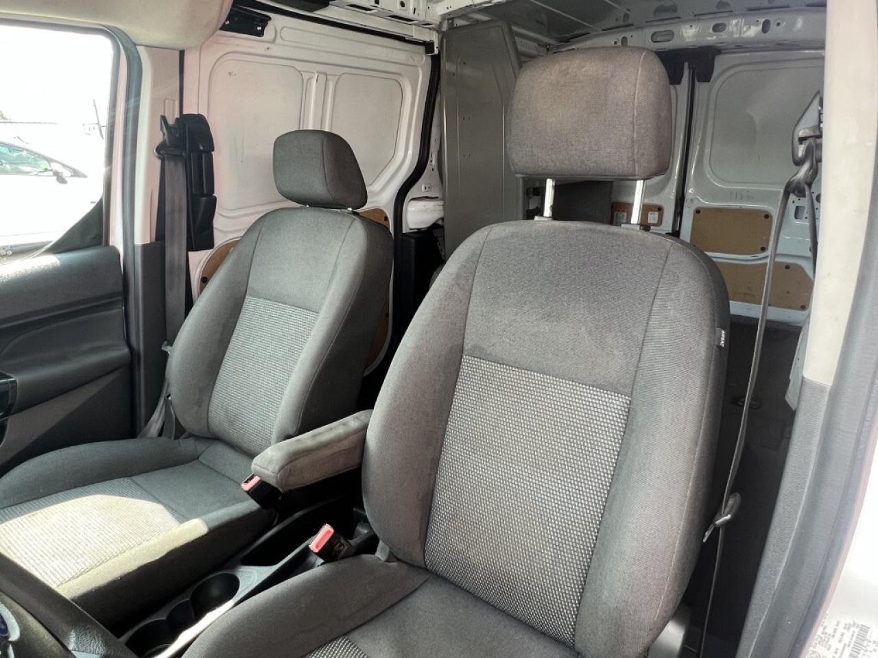 2017 Ford Transit Connect XL Cargo Van * NO ACCIDENTS / LADDER RACK / SHELVE Photo