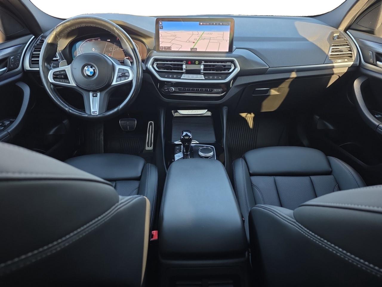 2024 BMW X4 XDrive30i M-Sport * HUD / PANORAMIC / DRIVER ASSIS Photo