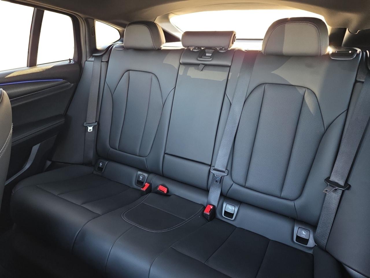 2024 BMW X4 XDrive30i M-Sport * HUD / PANORAMIC / DRIVER ASSIS Photo