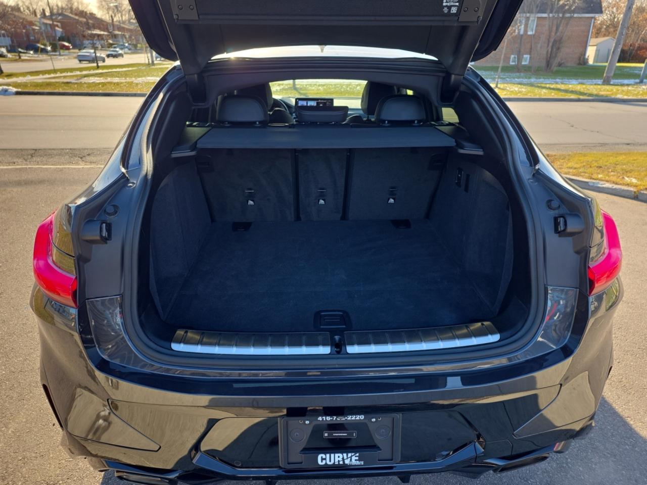 2024 BMW X4 XDrive30i M-Sport * HUD / PANORAMIC / DRIVER ASSIS Photo