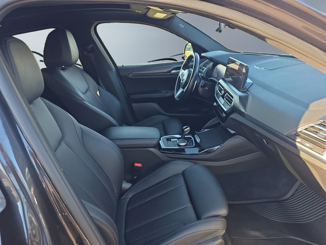 2024 BMW X4 XDrive30i M-Sport * HUD / PANORAMIC / DRIVER ASSIS Photo