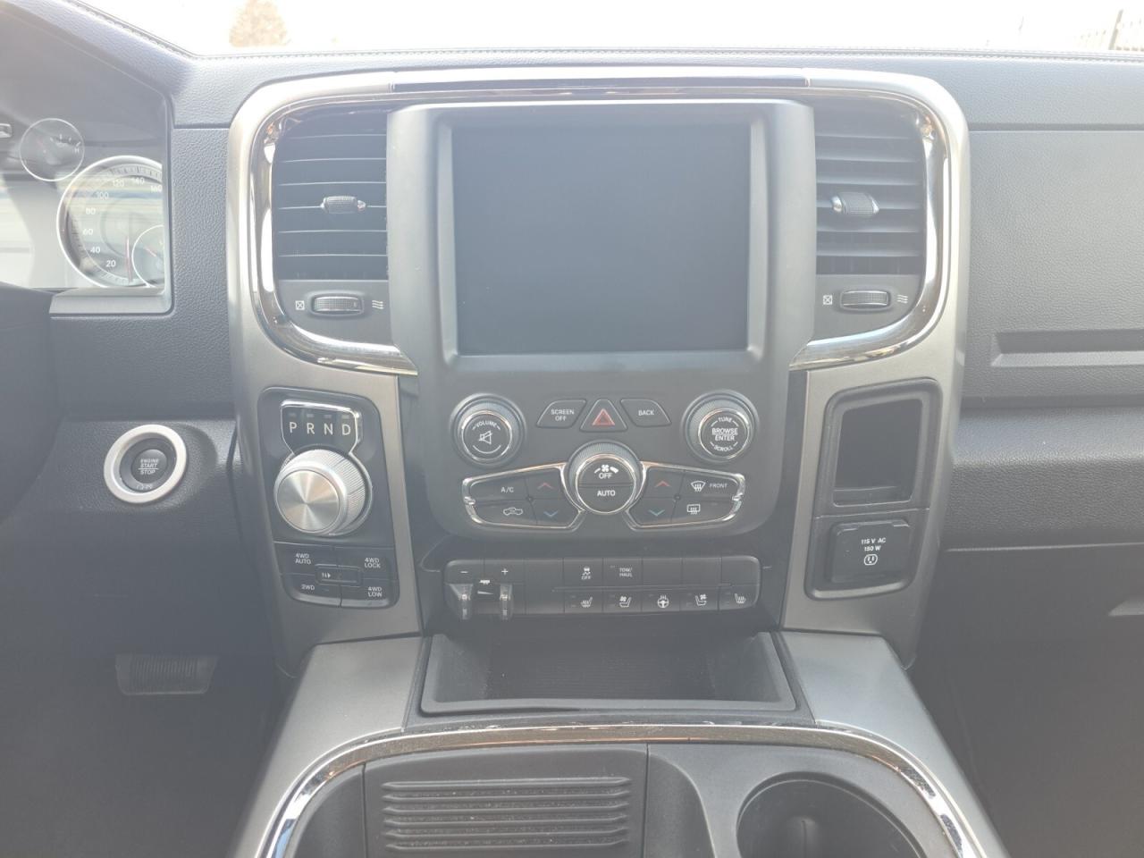 2018 RAM 1500 Sport 4x4 Crew Cab 6'4 Box *NO ACCIDENTS / CARPLAY Photo