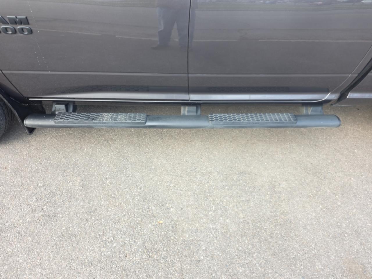 2018 RAM 1500 Sport 4x4 Crew Cab 6'4 Box *NO ACCIDENTS / CARPLAY Photo