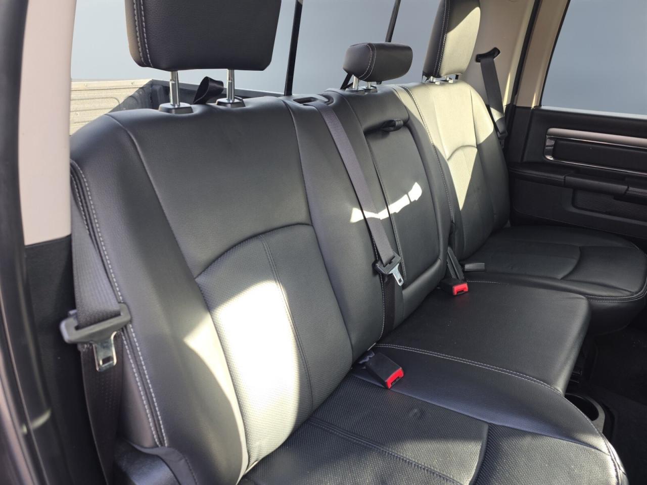 2018 RAM 1500 Sport 4x4 Crew Cab 6'4 Box *NO ACCIDENTS / CARPLAY Photo