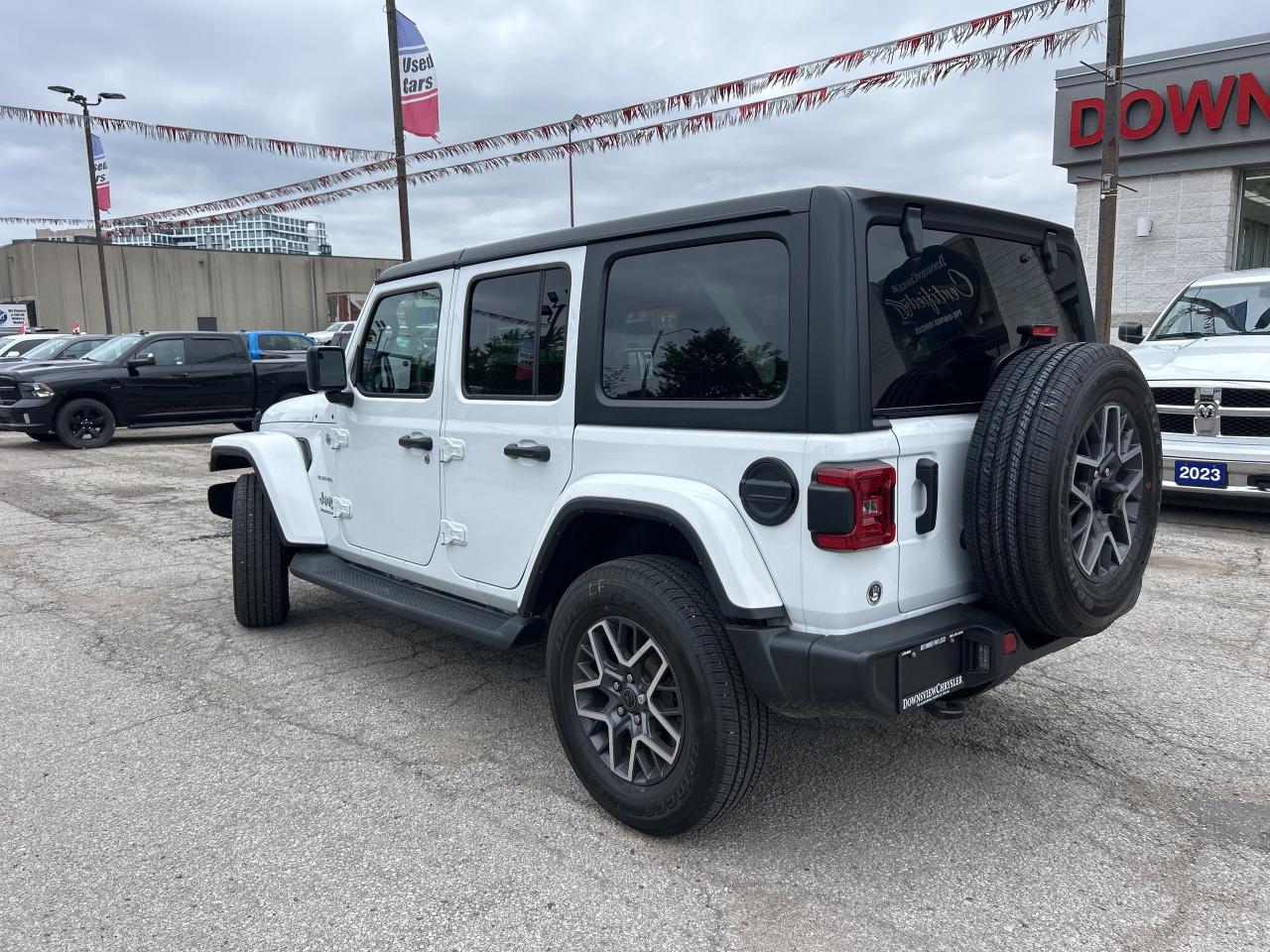 2024 Jeep Wrangler Sahara w/Technology Group, Side Steps Photo