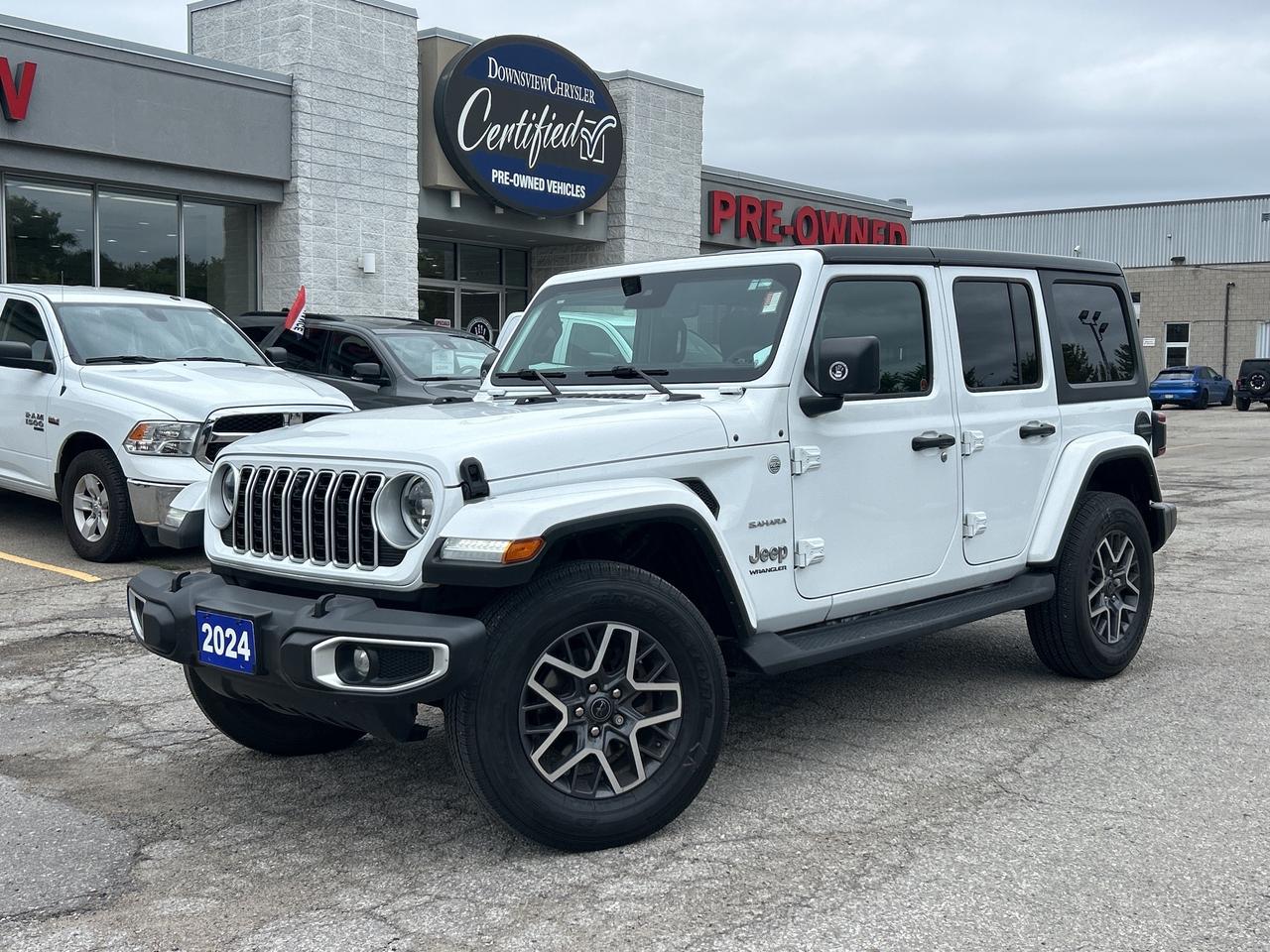 2024 Jeep Wrangler Sahara w/Technology Group, Side Steps Photo