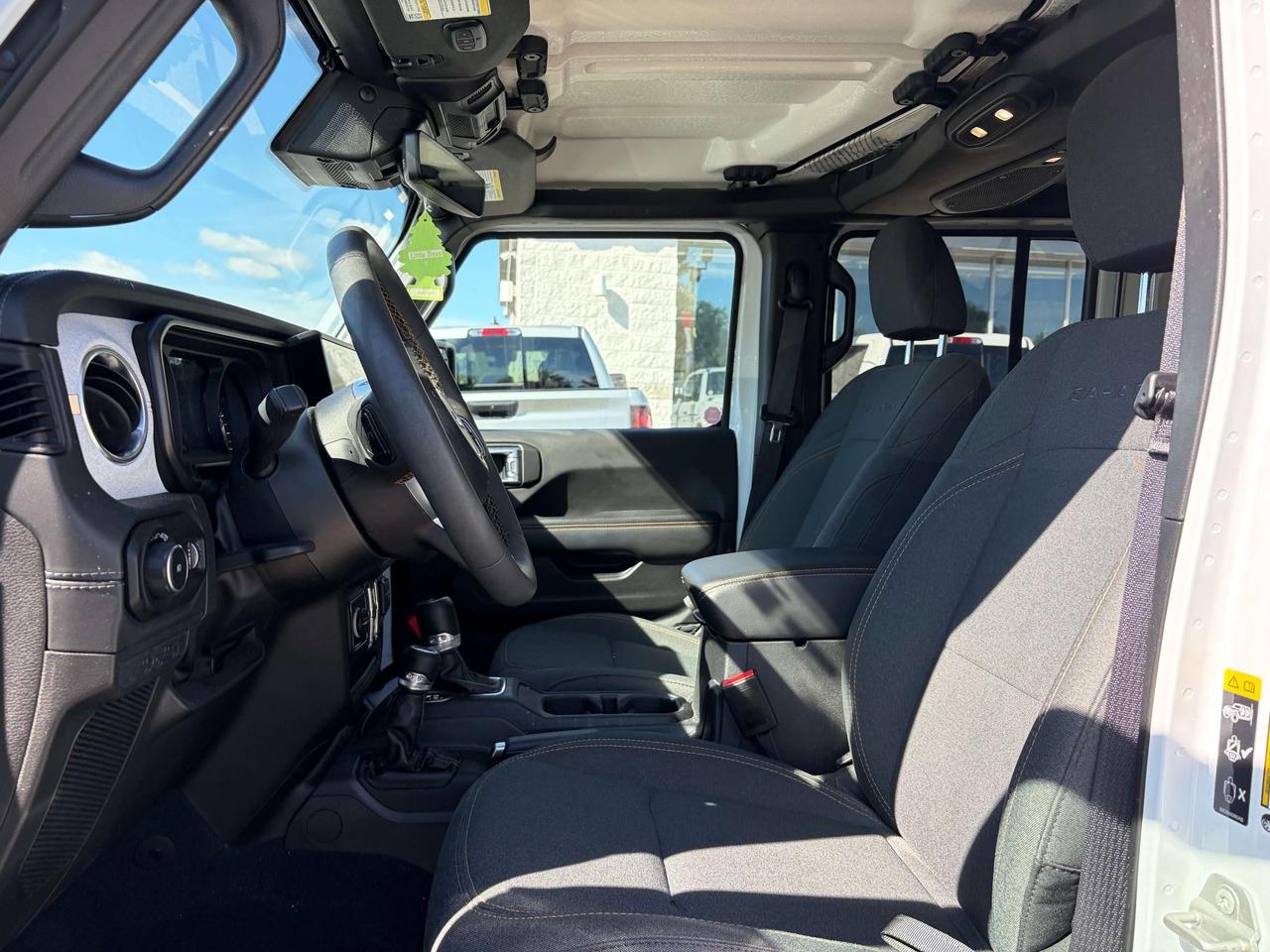 2024 Jeep Wrangler Sahara w/Technology Group, Side Steps Photo