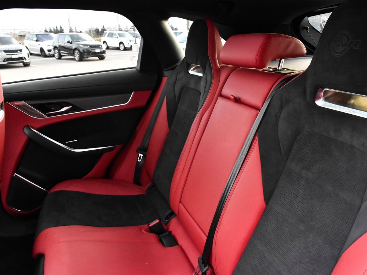 2023 Jaguar F-PACE SVR Photo