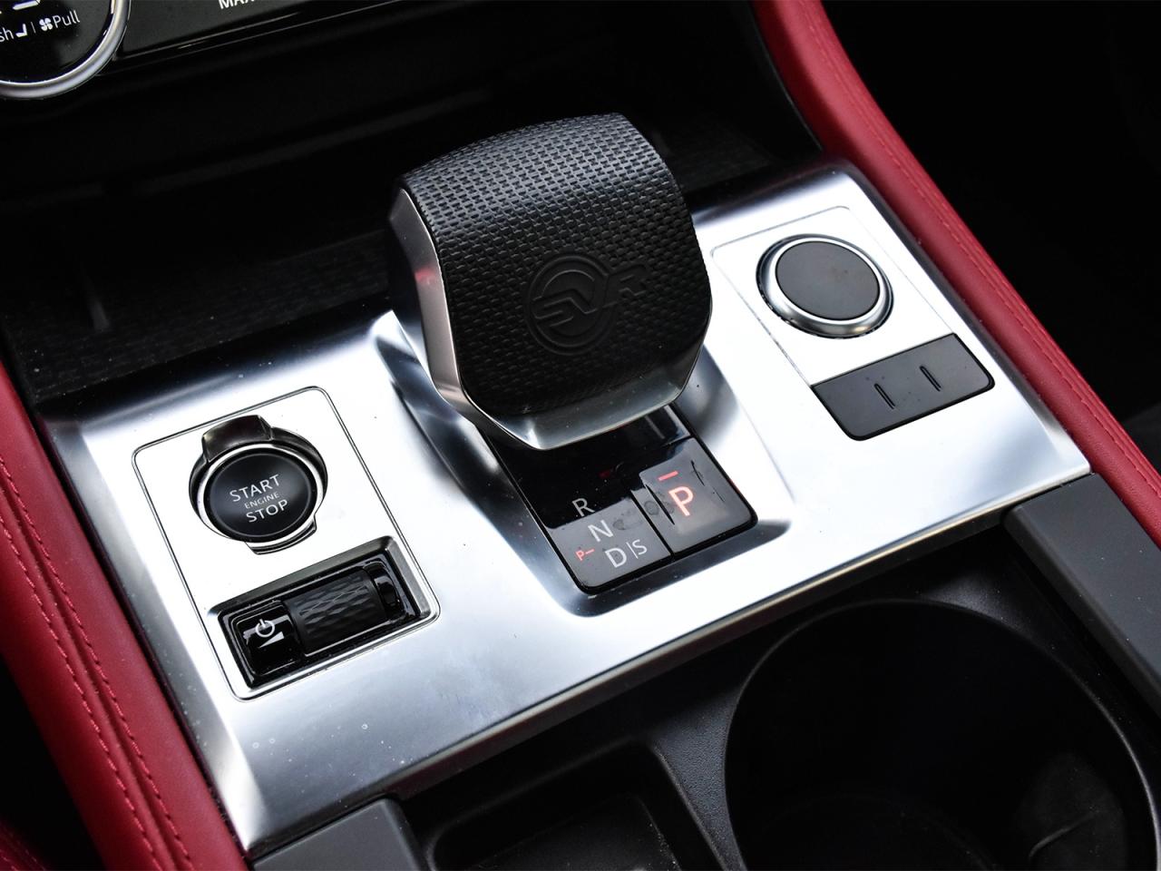 2023 Jaguar F-PACE SVR BLACK PACK 22's RED INTERIOR IMMACULATE Photo