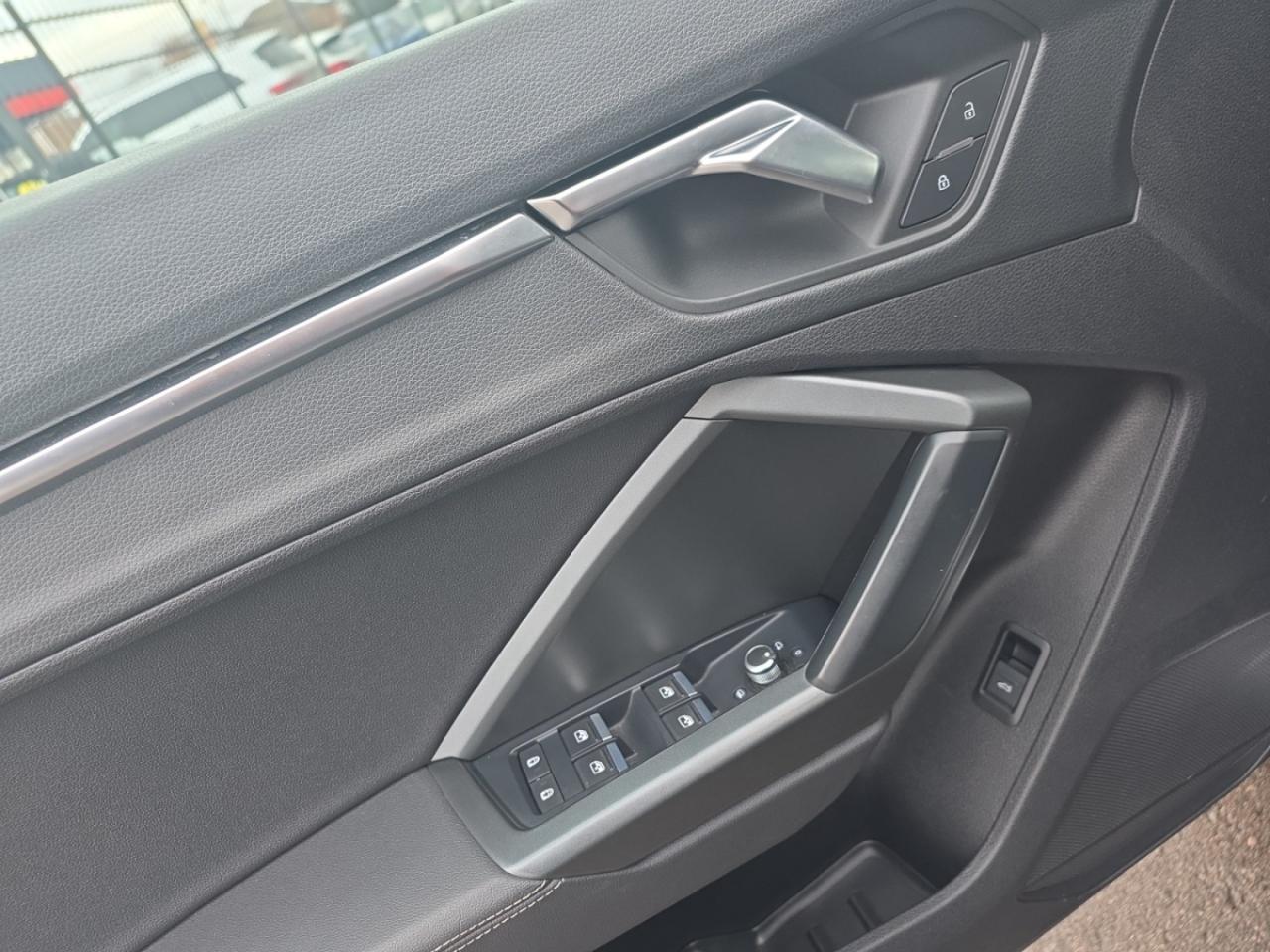 2021 Audi Q3 Progressiv S-Line Black Optics * DIGITAL DASH / CA Photo