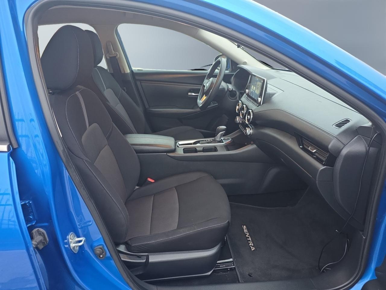 2023 Nissan Sentra SV * NO ACCIDENTS / 1 OWNER / CARPLAY / CAMERA / B Photo