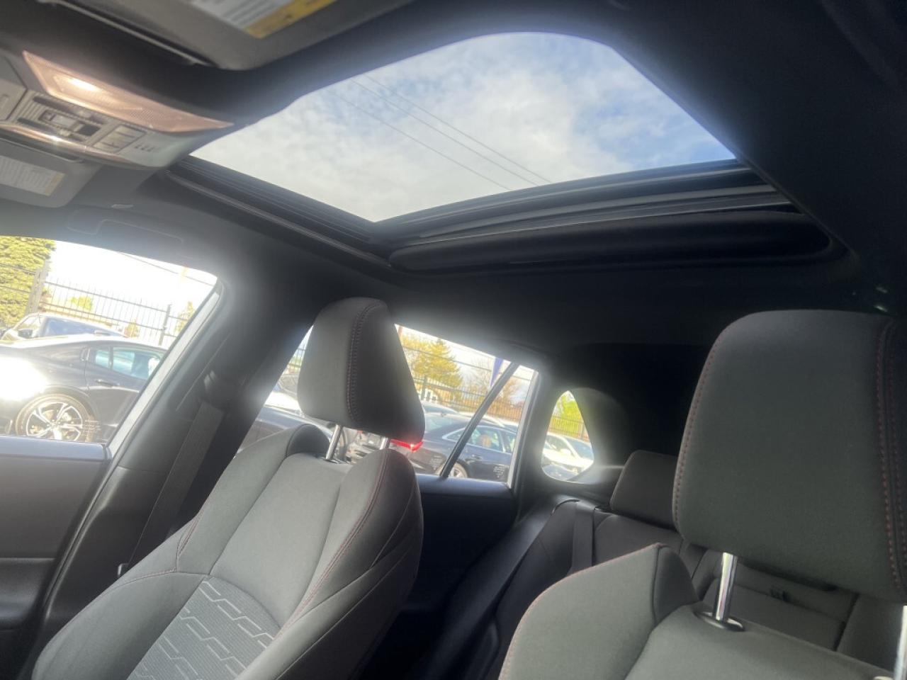 2023 Toyota RAV4 Prime NO ACCIDENTS / 1 OWNER / LOW KM / CARPLAY / SUNROO Photo