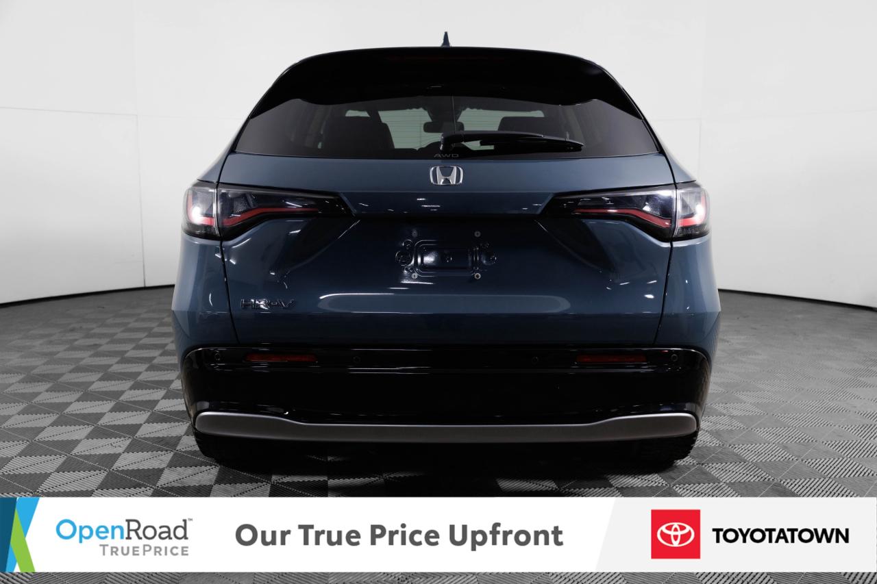 2025 Honda HR-V EX-L NAVI! ACCIDENT FREE! ELIGIBLE FOR OPEN ROAD L Photo4