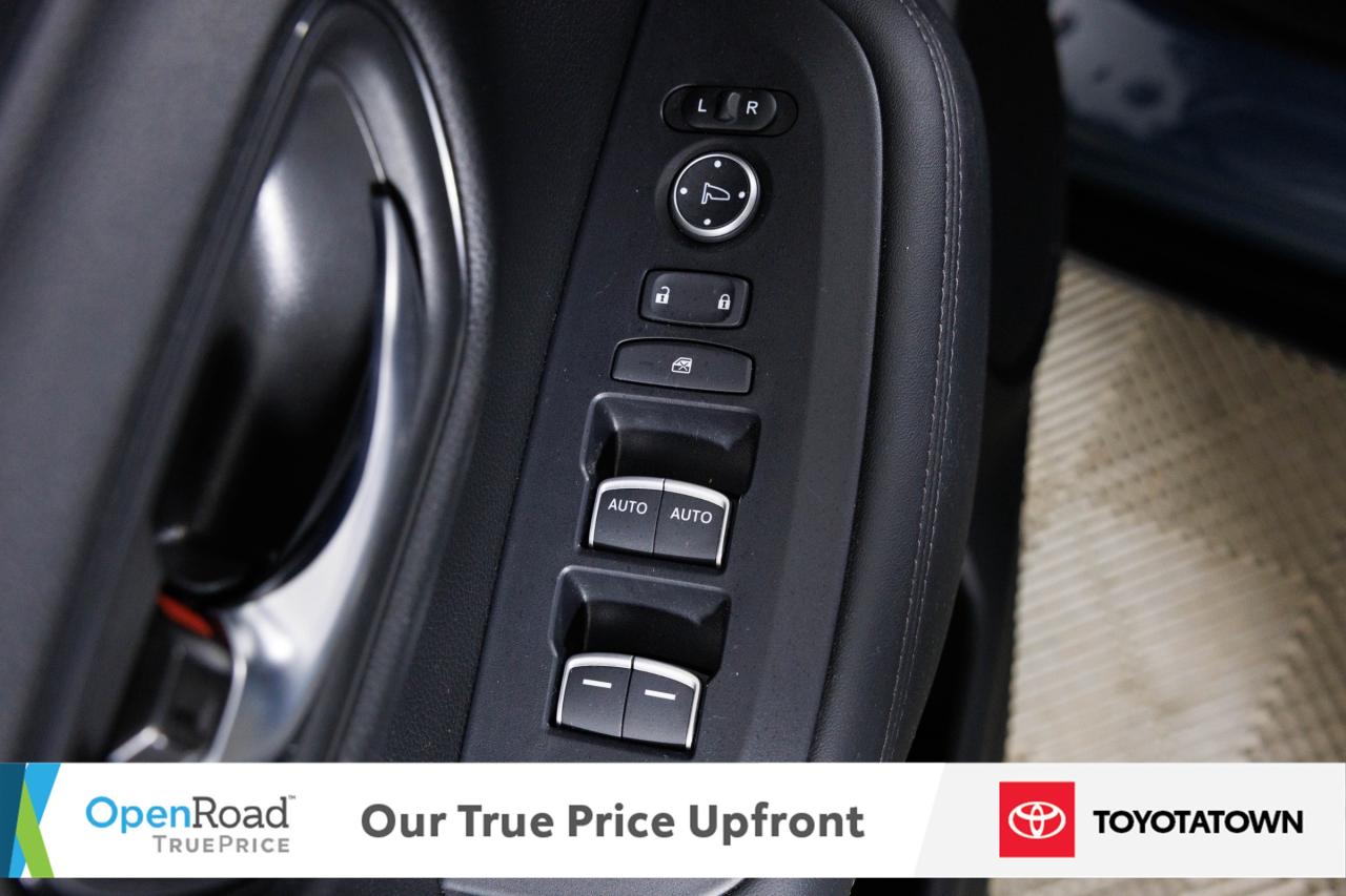 2025 Honda HR-V EX-L NAVI! ACCIDENT FREE! ELIGIBLE FOR OPEN ROAD L Photo