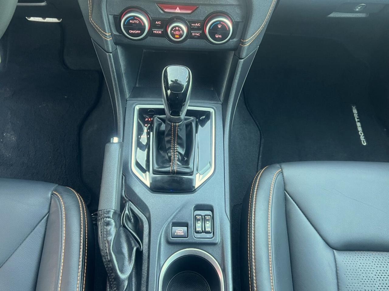 2023 Subaru Crosstrek Limited EYE SIGHT AWD * NO ACCIDENTS / 1 OWNER / C Photo