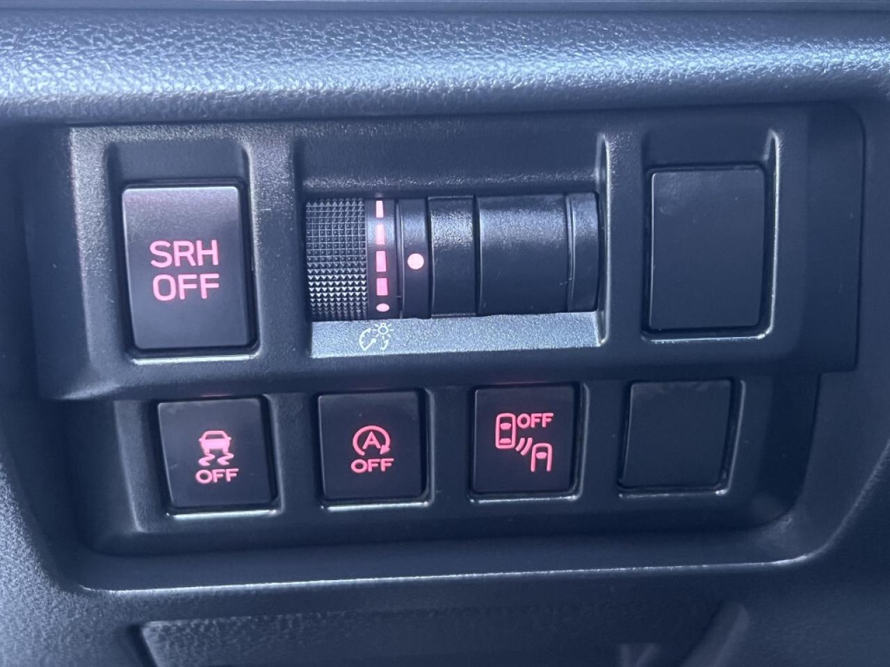 2023 Subaru Crosstrek Limited EYE SIGHT AWD * NO ACCIDENTS / 1 OWNER / C Photo