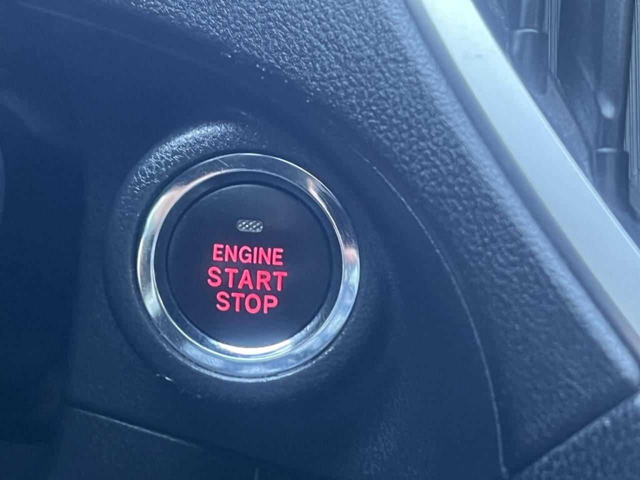 2023 Subaru Crosstrek Limited EYE SIGHT AWD * NO ACCIDENTS / 1 OWNER / C Photo