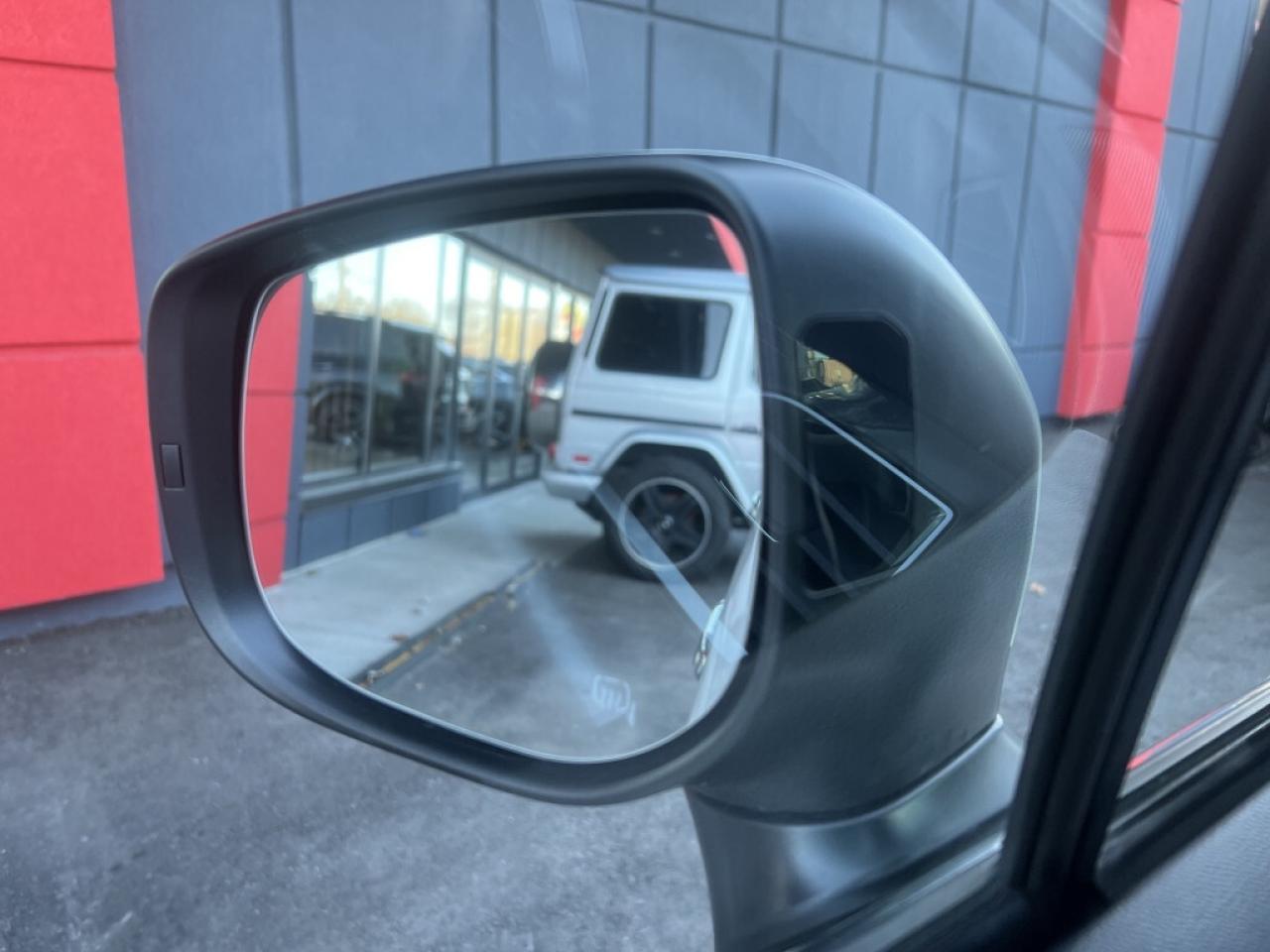 2023 Subaru Crosstrek Limited EYE SIGHT AWD * NO ACCIDENTS / 1 OWNER / C Photo