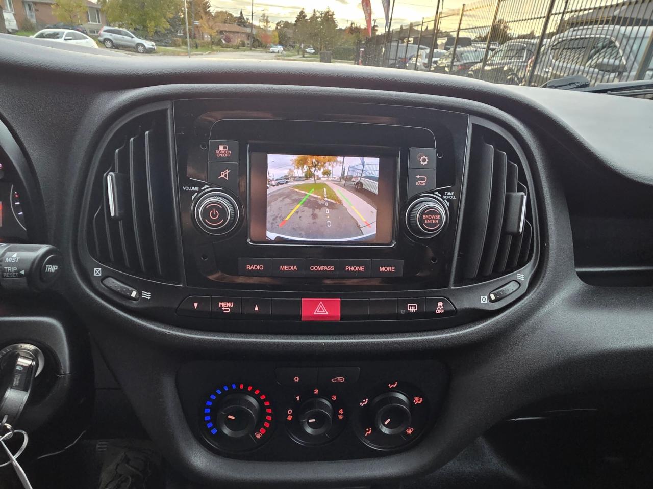 2020 RAM ProMaster City SLT * NO ACCIDENTS  / SHELVES / BACKUP CAMERA / BL Photo