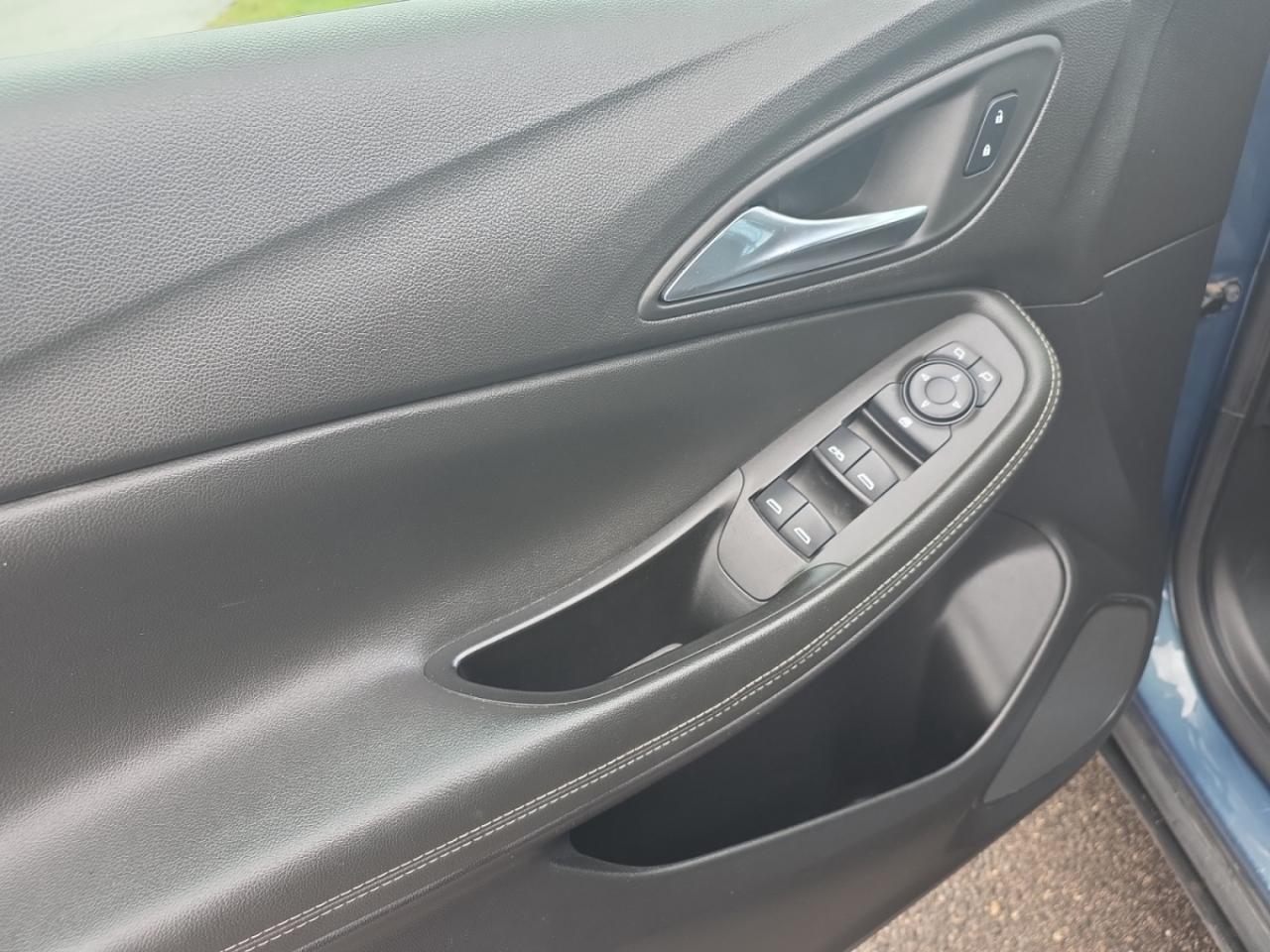 2024 Buick Encore GX NO ACCIDENTS / 1 OWNER / FULL SERVICE HISTORY / WI Photo