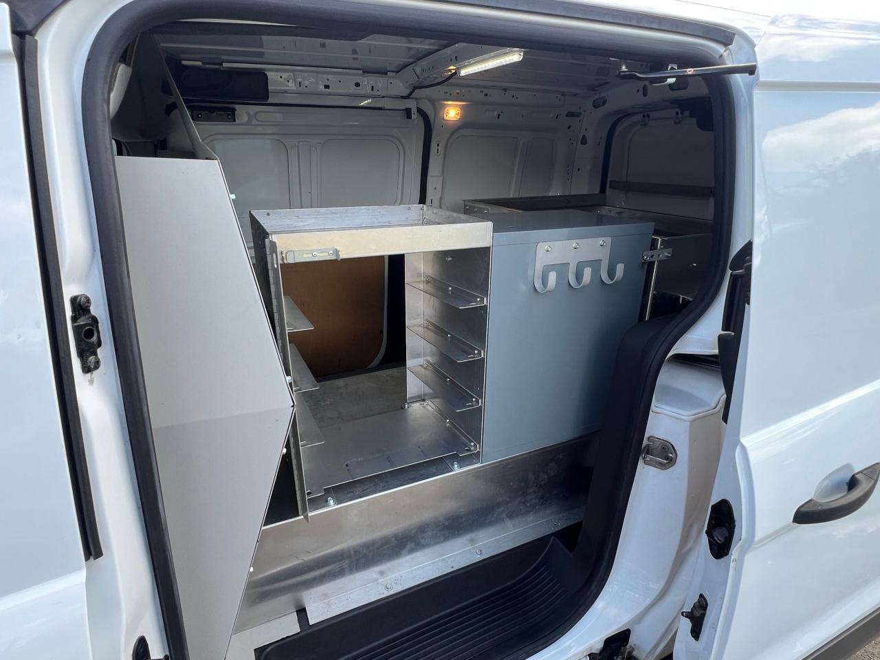 2018 Ford Transit Connect XL LWB W/REAR SYMMETRIC * CAMERA / SHELVES / CRUIS Photo