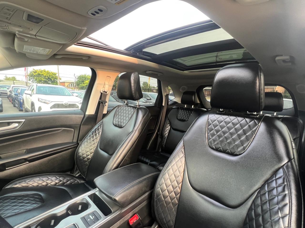 2023 Ford Edge Titanium AWD * NO ACCIDENTS / PANORAMIC ROOF / BAN Photo4