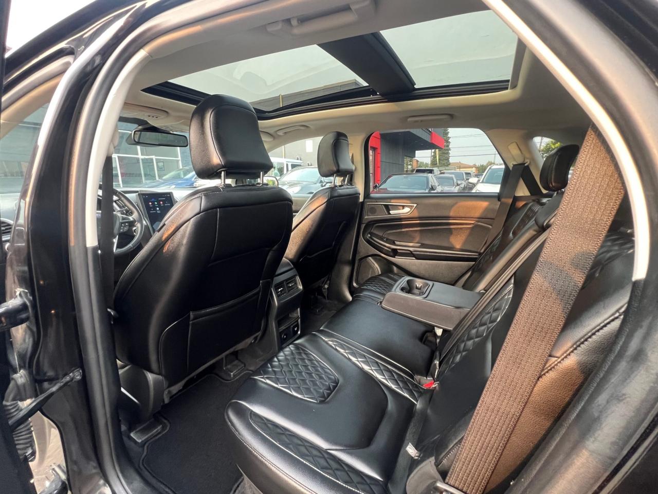 2023 Ford Edge Titanium AWD * NO ACCIDENTS / PANORAMIC ROOF / BAN Photo