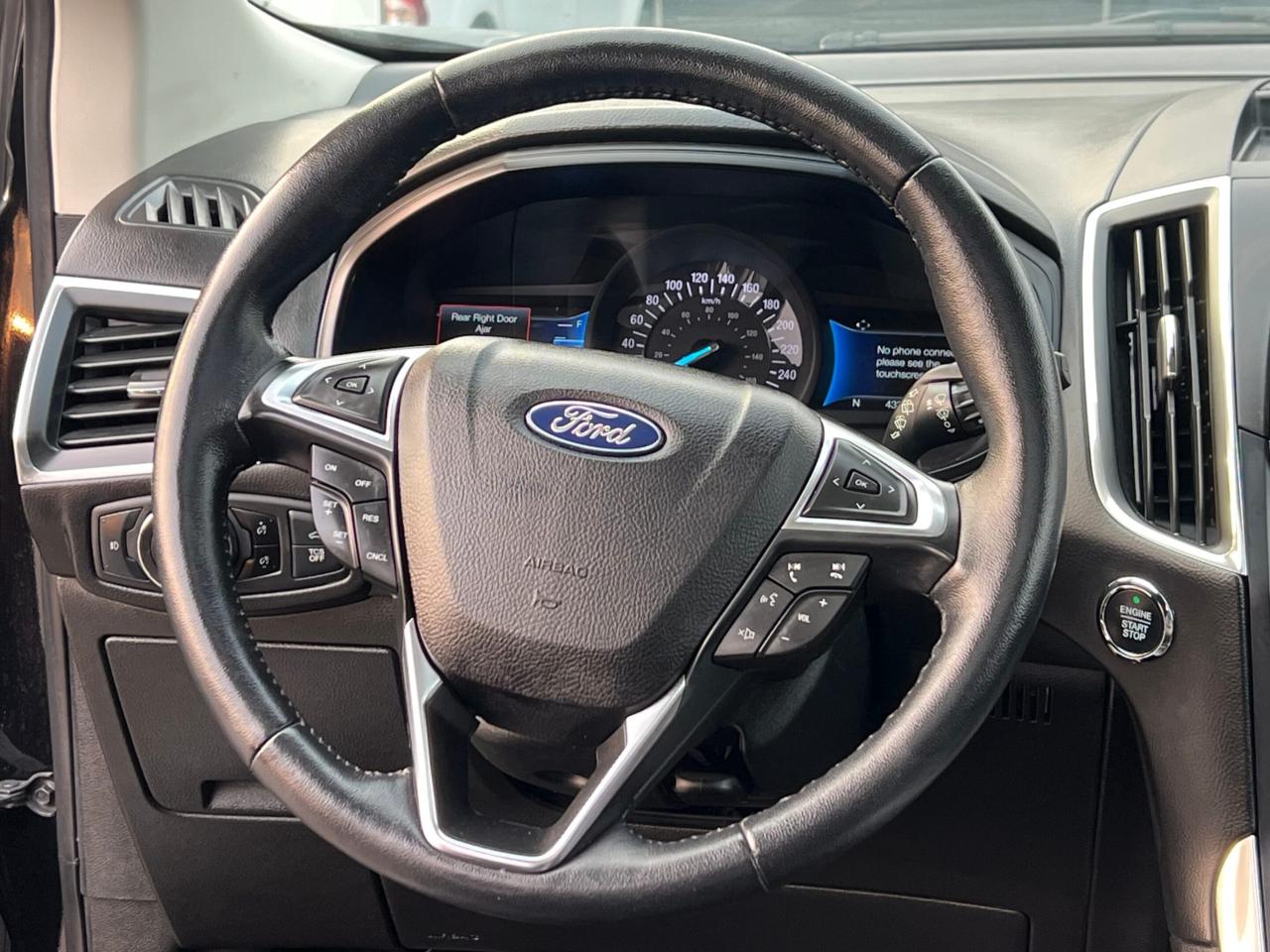 2023 Ford Edge Titanium AWD * NO ACCIDENTS / PANORAMIC ROOF / BAN Photo